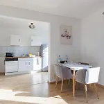 Modernes Mit Balkon & Parkplatz - Ama Amali * Hiddenhausen