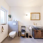 Modernes Mit Balkon & Parkplatz - Ama Amali Hiddenhausen