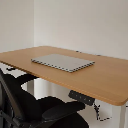 Ama Amali - Geraeumiges Mit Balkon & Parkplatz - Perfekt Fuer Business & Erholung Hiddenhausen