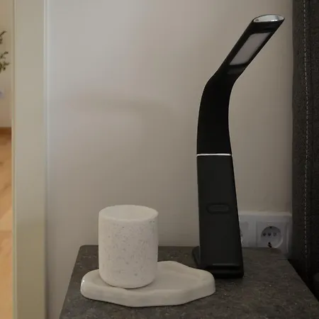 Ama Amali Mit Balkon Wlan Smart Tv Parkplatz In Lage Ideal Fuer Familien Paare Geschaeftsreisende * Hiddenhausen