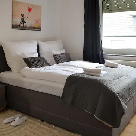 Apartment Ama Amali Mit Balkon Wlan Smart Tv Parkplatz In Lage Ideal Fuer Familien Paare Geschaeftsreisende *