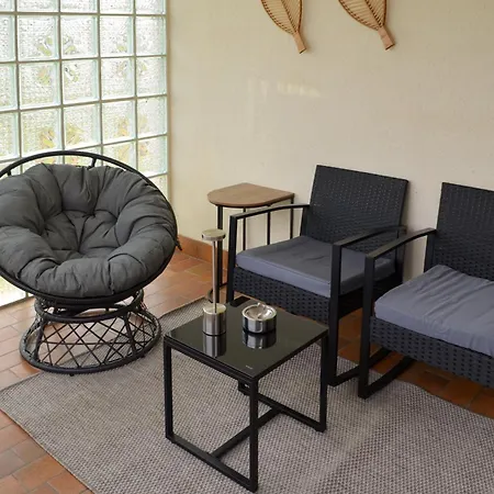 Ama Amali - Modernes Mit Balkon & Parkplatz - Ideal Fuer Business & Komfort Lägenhet