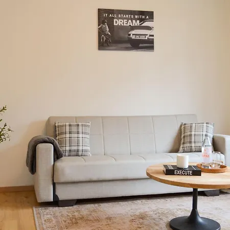 Lägenhet Ama Amali - Modernes Mit Balkon & Parkplatz - Ideal Fuer Business & Komfort Hiddenhausen