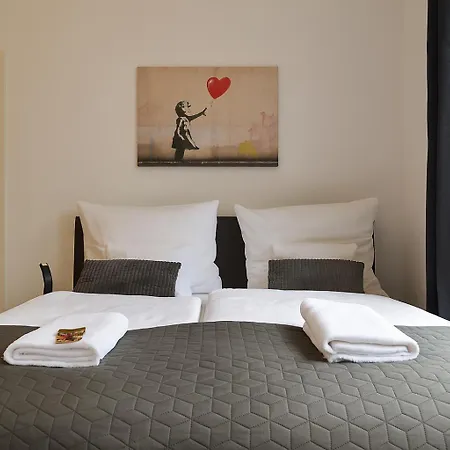 Ama Amali - Modernes Mit Balkon & Parkplatz - Ideal Fuer Business & Komfort *