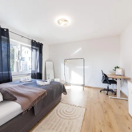 Ruhiges Business Mit Balkon&parkplatz - Ama Amali Apartment *