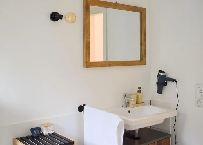 Lejlighed Ama Amali - Modernes Mit Balkon & Parkplatz - Ideal Fuer Business & Komfort *