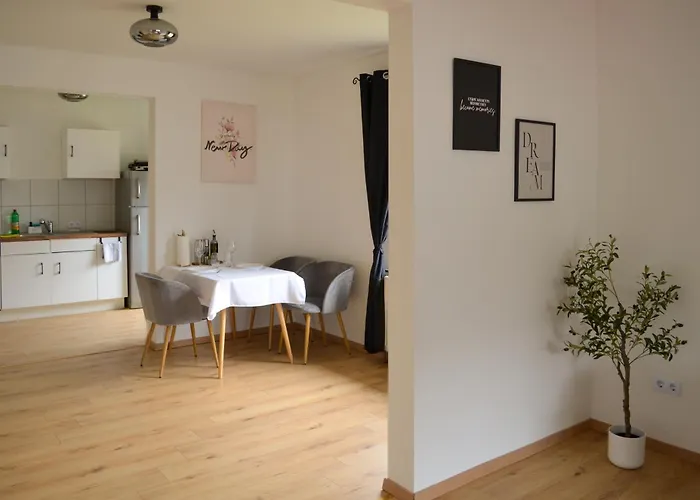 Ama Amali - Modernes Mit Balkon & Parkplatz - Ideal Fuer Business & Komfort Lejlighed *