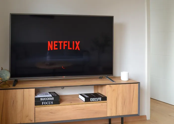 Ama Amali - Modernes Mit Balkon & Parkplatz - Ideal Fuer Business & Komfort Hiddenhausen