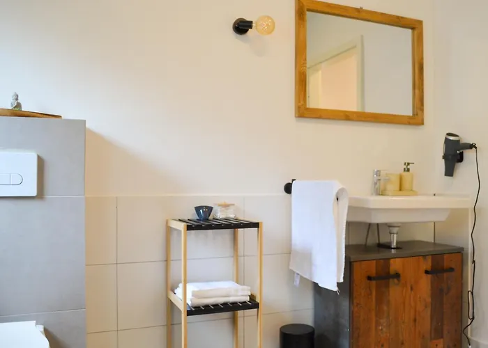 Ama Amali - Modernes Mit Balkon & Parkplatz - Ideal Fuer Business & Komfort Lejlighed *