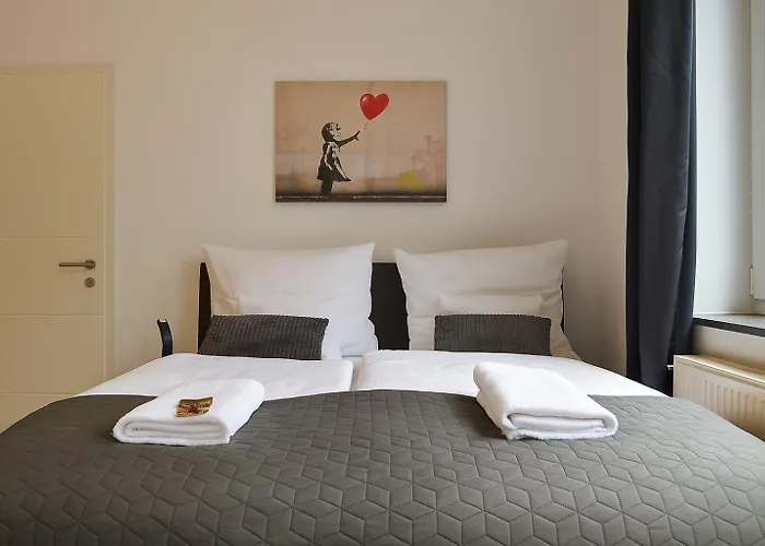 Ama Amali - Modernes Mit Balkon & Parkplatz - Ideal Fuer Business & Komfort *