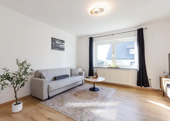 AMA Home AMALI - Modernes Apartment mit Balkon&Parkplatz - Ideal für Business&Komfort Apartment