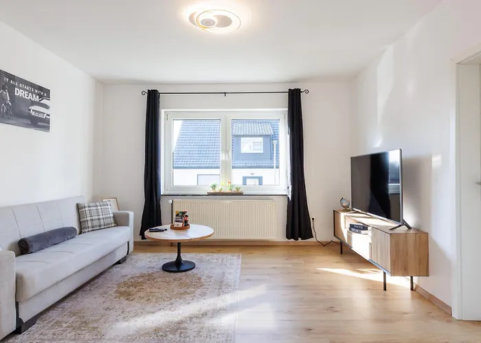 Apartment Modernes Apartment Mit Balkon & Parkplatz - Ama Home Amali