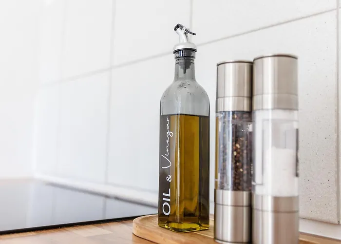 Ama Amali - Modernes Mit Balkon & Parkplatz - Ideal Fuer Business & Komfort Hiddenhausen