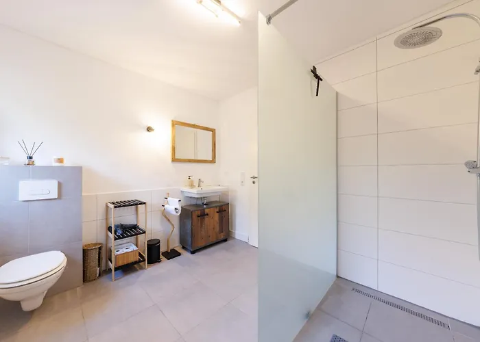 Ama Amali - Modernes Mit Balkon & Parkplatz - Ideal Fuer Business & Komfort Lejlighed