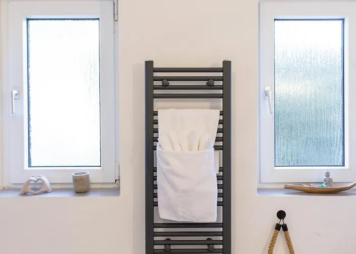 Ama Amali - Modernes Mit Balkon & Parkplatz - Ideal Fuer Business & Komfort *